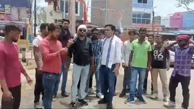 घरघोड़ा में कांग्रेस नेताओं के द्वारा मुख्यमंत्री विष्णु देव साय ओपी चौधरी का पुतला दहन किया गया