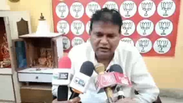 बलिया में पूर्व सांसद रविन्द्र कुशवाहा ने जिला अध्यक्ष को बताया अपनी हार की वजह