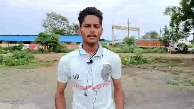 शेतकऱ्यांनी पेरणी करताना शूज व हात मौजे वापरावे,सर्प मित्र योगेश तेलंगे यांचे आवाहन