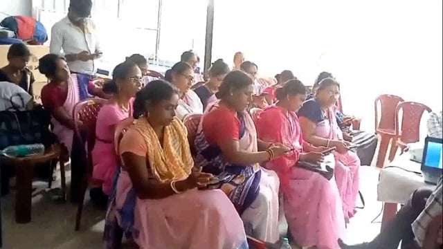 शिविर आयोजित कर आशा कार्यकर्ताओं को एम आशा एप्प की दी गई जानकारी