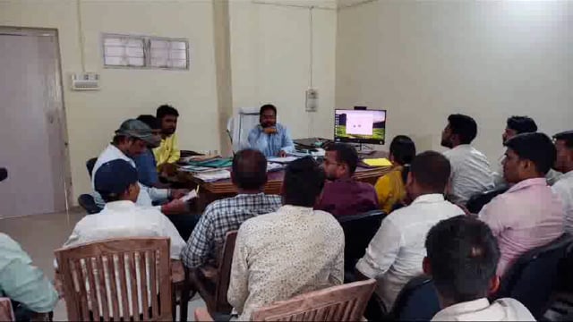 श्रावणी मेला में स्वच्छ बनाए रखने के लिए पदाधिकारियों को दिए निर्देश: डीएम