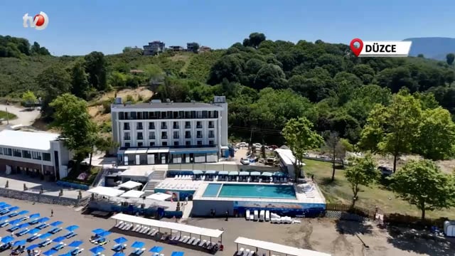 Akçakoca Beltur Otel Havuzu ve Plajı Tatilcileri Ağırlıyor