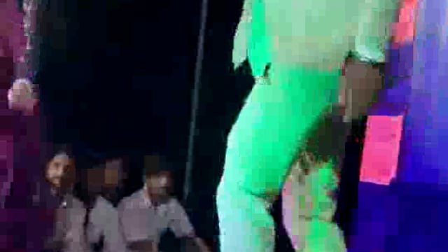 आर्केस्ट्रा में कट्टा लहराना युवक को पड़ा महंगा, पुलिस ने किया गिरफतार विडियो वायरल 