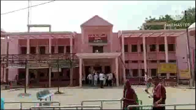 मंडलीय जिला चिकित्सालय में बिना इलाजऑपरेशन भर्ती महिला मरीज से दलाल ने वसूले18हजार विडियो हुआ वायरल