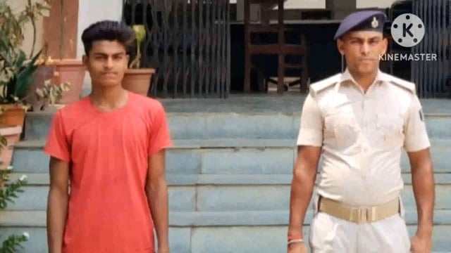 पुलिस ने लौन्द गांव में छापेमारी का है 70 लीटर महुआ शराब के साथ एक बाइक सवार को किया गिरफ्तार