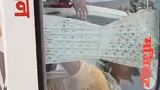 फिरोजाबाद में फिर थप्पड़ कांड हुआ किसान युवक ने तहसीलदार को मारा थप्पड़