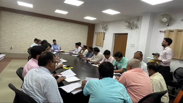 जिला पदाधिकारी ने श्रावणी मेला की समीक्षा बैठक