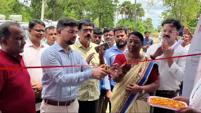 जिला पदाधिकारी ने एनीमिया जागरूकता कार्यक्रम का फीता काट कर किया उद्घाटन; 120 लोगों का हुआ जांच