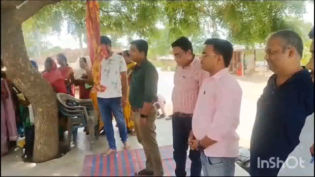 *रोजगार को बढ़ावा देने के लिए जीविका कर्मी पहुंचे बेलहर, आदिवासी समुदाय के लोगों द्वारा भव्य स्वागत*

*अधिक से अधिक पेड़ पौधे लगाने को लेकर जागरूक*