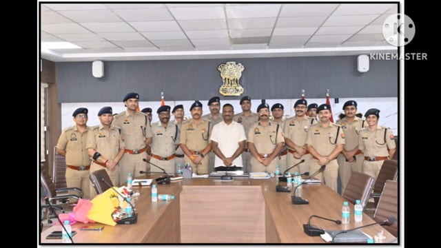 पुलिस आयुक्त एवं अपर पुलिस आयुक्त कमिश्नर आगरा द्वारा विदाई समारोह