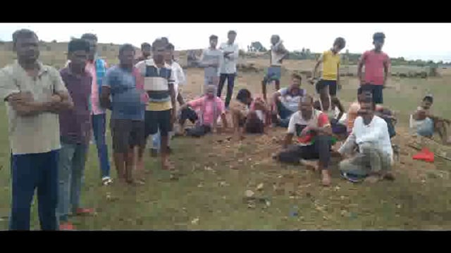 कार व बाईक की टक्कर में एक युवक की मौत 