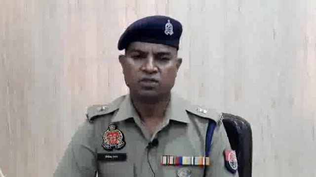 एक घर के अन्दर से बन्द कमरे में  मिली डेड बाडी के सम्बन्ध में 