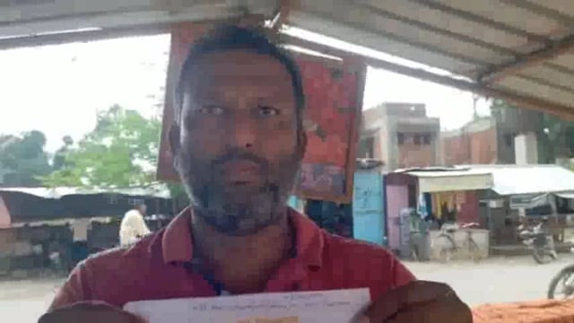 रास्ते में हो रहे निर्माण को रोकने के लिए उपजिलाधिकारी तरबगंज से लगायी गुहार।