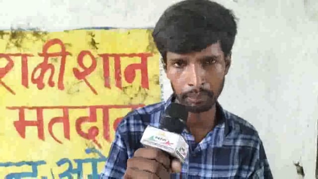 पूरा मामला पूरे भोजीई जिलाअमेठी का ‌है एसडीएम द्वारा मकान को गिरवाया गया प्रशासन द्वारा उचित कार्यवाही की जाए