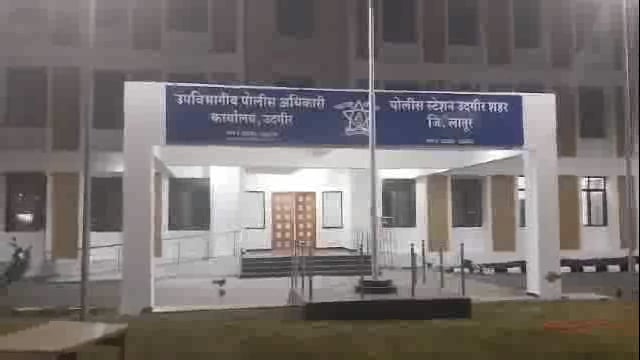 मॅक्स हॉस्पिटल समोरून चोरट्याने मोटारसायकल पळविली