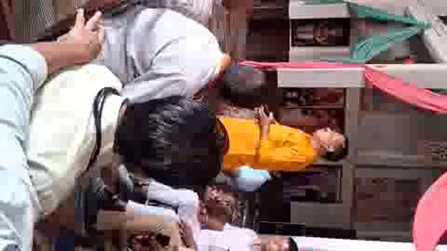 राष्ट्रीय बजरंग द्वारा निकाली जाने वाली सावन माह मे  बाइक यात्रा की सभी हिंदुओं के साथ बरसाना मैरिज लान में बैठकसंपन्न ह