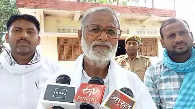 बांसडीह विधानसभा के पूर्व विधायक शिव शंकर चैहान ने मुख्यमंत्री योगी आदित्यनाथ से मिलकर क्षेत्र की समस्याओं से कराया अवगत