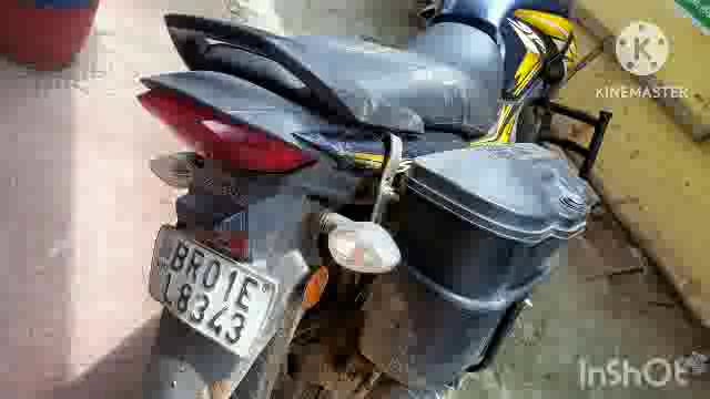 सूर्यगढ़ा -एक शराब तस्कर को 35 लीटर देसी महुआ शराब के साथ एक बाइक को किया गया जप्त।