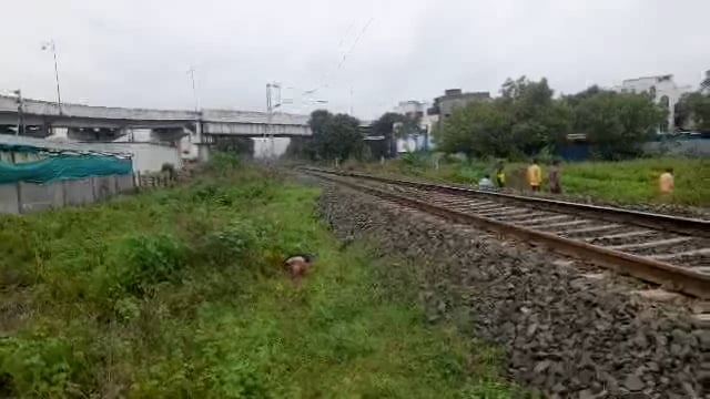 बिदर गेट जवळ रेल्वेखाली उडी घेवून आत्महत्या