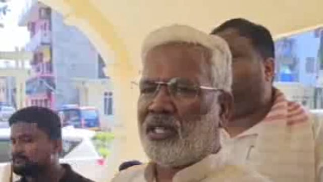 बलरामपुर के नसीबगंज में बाढ़ कटान कार्यों का जल शक्ति मंत्री ने किया स्थलिय निरीक्षण सुनें क्या कहते हैं जल शक्ति मंत्री