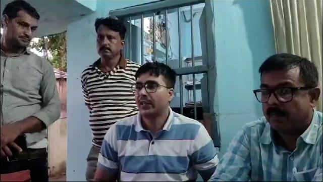 आय से अधिक संपत्ति के मामले में शंंभूगंज के थानाप्रभारी के सरकारी आवास एवं कार्यालय में 7 घंटे तक चली निगरानी का छापा