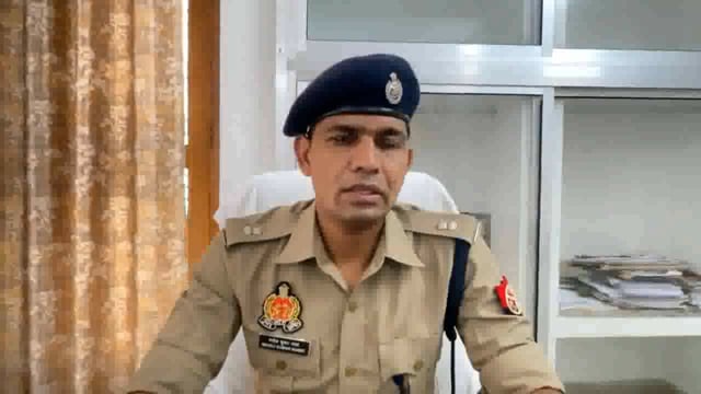 थाना छपिया क्षेत्रांतर्गत हत्या की घटना के संबंध में अपर पुलिस अधीक्षक पूर्वी  मनोज कुमार रावत ने दी जानकारी