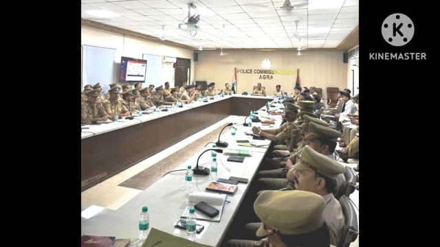 पुलिस कमिश्नरेट सीपी आगरा द्वारा मीटिंग की गई