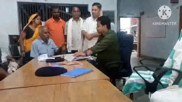 सूर्यगढ़ा -जनता दरबार में जमीनी विवाद से संबंधित तीन मामले आए जिसमें एक का निष्पादन कर दिया गया।