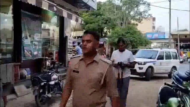 गुडगांव‌ के युवक ने वृंदावन के होटल में  पंखे से लटक कर दी जान, जांच में जुटी पुलिस।