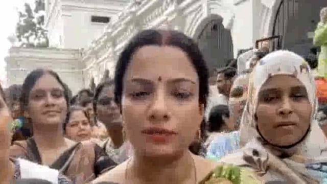 बलिया में आनलाईन हाजिरी को लेकर शिक्षकों का नही थम रहा विरोध