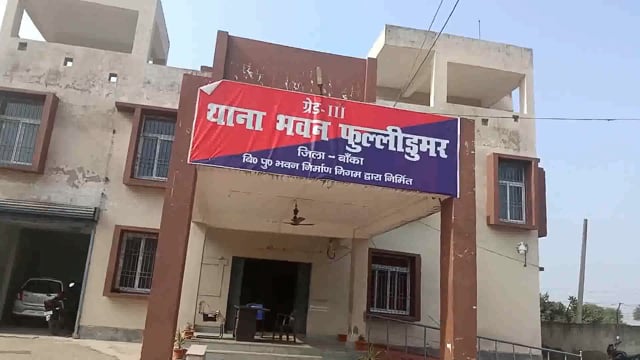 महुआ शराब के साथ एक शराब कारोबारी को पुलिस ने गिरफ्तार कर भेजा जेल