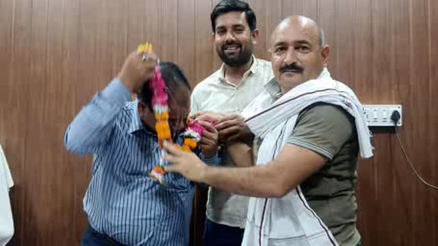  वीडियो बिहार द्वारा  चार्ज संभालते ही ग्राम प्रधानों ने किया भव्य स्वागत बिहार ब्लॉक बना रहा पूरे दिन चर्चाओं में,