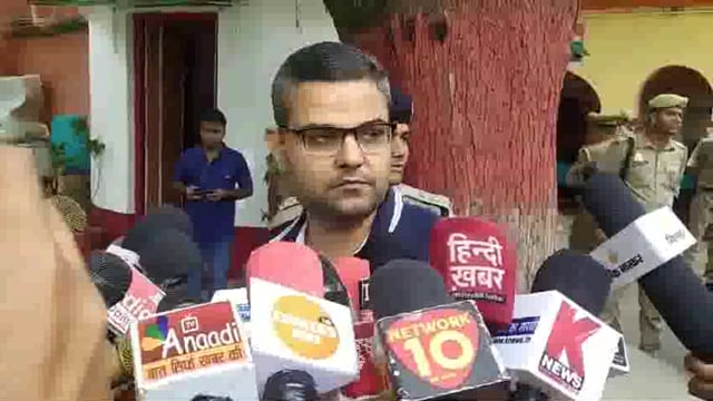 भरौली गोलम्बर पर ADG वाराणसी ज़ोन ने की औचक छापेमारी,खुली भ्रष्टाचार की पोल,DIG वैभव कृष्ण ने  दी जानकारी