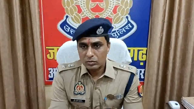 पुलिस अधीक्षक प्रतापगढ़ डॉ अनिल कुमार ने किया आदर्श पुलिस सहायता केंद्र अमरगढ़ का सीओ पट्टी के साथ फीताकाटकर किया उद्घाटन,
