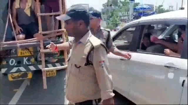 लक्सर सी ओ निहारिका सेमवाल के नेतृत्व में पुलिस ने कावड़ियो को पिलाया शरबत!