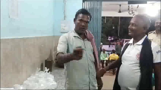 अमरपुर पुलिस ने 16 लीटर देशी महुआ शराब के साथ एक तस्कर को किया गिरफ्तार