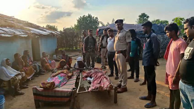 पति पत्नी की एक साथ हुई मौंत से अनाथ हुए पांच बच्चे 