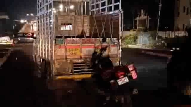 बिदर रोडवरील उडान पुलावर अपघातात पोलीस निरीक्षक गंभीर जखमी