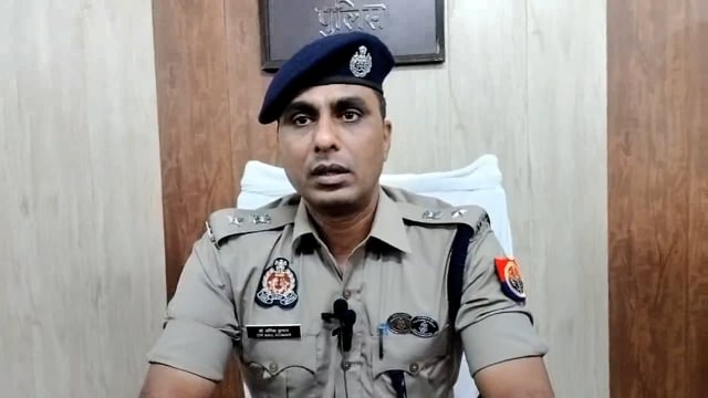  कुण्डा क्षेत्रान्तर्गत पेट्रोप पंप पर घटित घटना के संबंध में पुलिस टीम द्वारा लूट की घटना पर पुलिस अधीक्षक pbh का बयान,