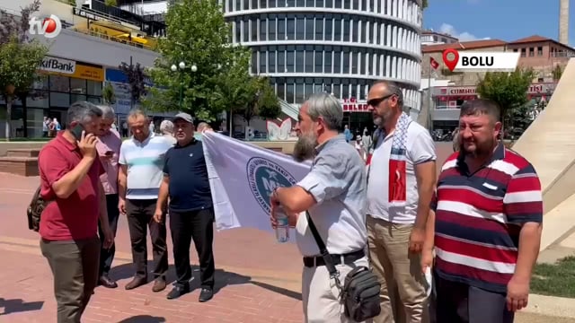 Din Görevlileri Tanju Özcan’ı Protesto Etti