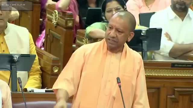 मैं यहां नौकरी करने नही आया हूँ,मुझे प्रतिष्ठा प्राप्त करनी होती तो मुझे अपने मठ में मिल जाती है....
योगी आदित्यनाथ जी मुख्यमंत्री उत्तरप्रदेश