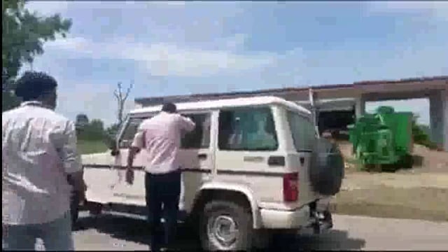 Bahraich Mihipurva एंटी करप्शन टीम ने राजस्व निरीक्षक को घूस लेते गिरफ्तार किया