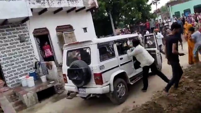 पानी भरने के चक्कर में महिला को मारा