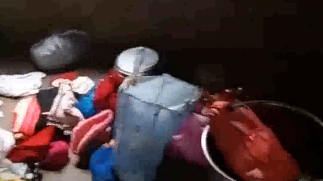 खिड़की तोड़ कर घर में घुसे चोर लाखों का आभूषण किया चोरी।