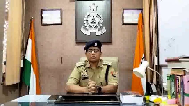 थाना ताजगंज को टक्कर लगने की सूचना पर एसीपी द्वारा वाइट 