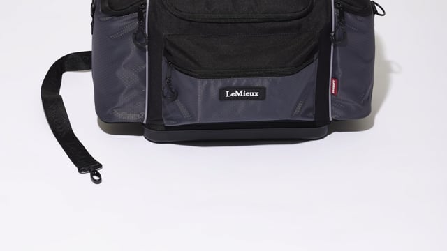 Grooming Bag GIF 4x3 FULL