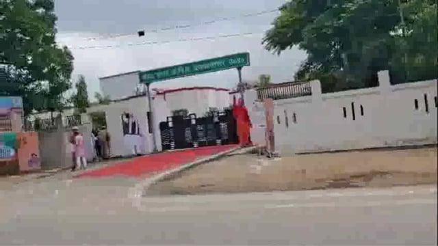 Ambedkar Nagar...
मुख्यमंत्री के आगमन पर सज़ा नगर और नगर में स्थित कार्यालय