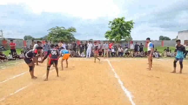 श्री छतर सिंह आर्य इंटर कॉलेज में कबड्डी प्रतियोगिता सकुशल संपन्न हुई 20 टीमों ने भाग लिया