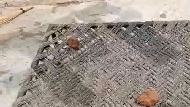 माट थाना क्षेत्र के नगला गंगा में बच्चों के झगड़े में फेके ईंट पत्थर पुलिस को दी तहरीर नही हुयी कोई कार्यवाही