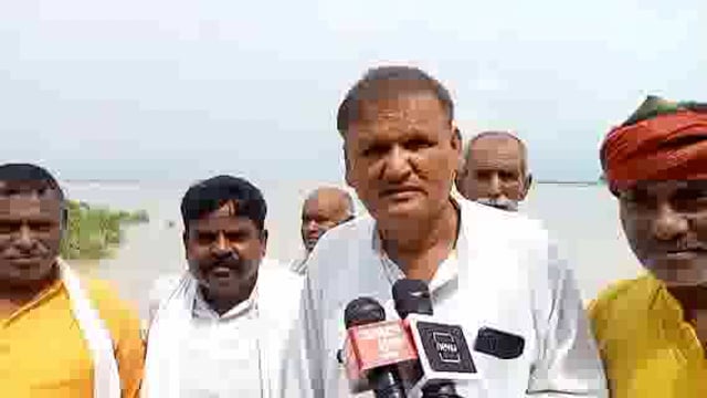 बाढ़ पीड़ितों की समस्याओं को लेकर किसान नेता केडी सिंह ने सरकार पर साधा जमकर निशाना